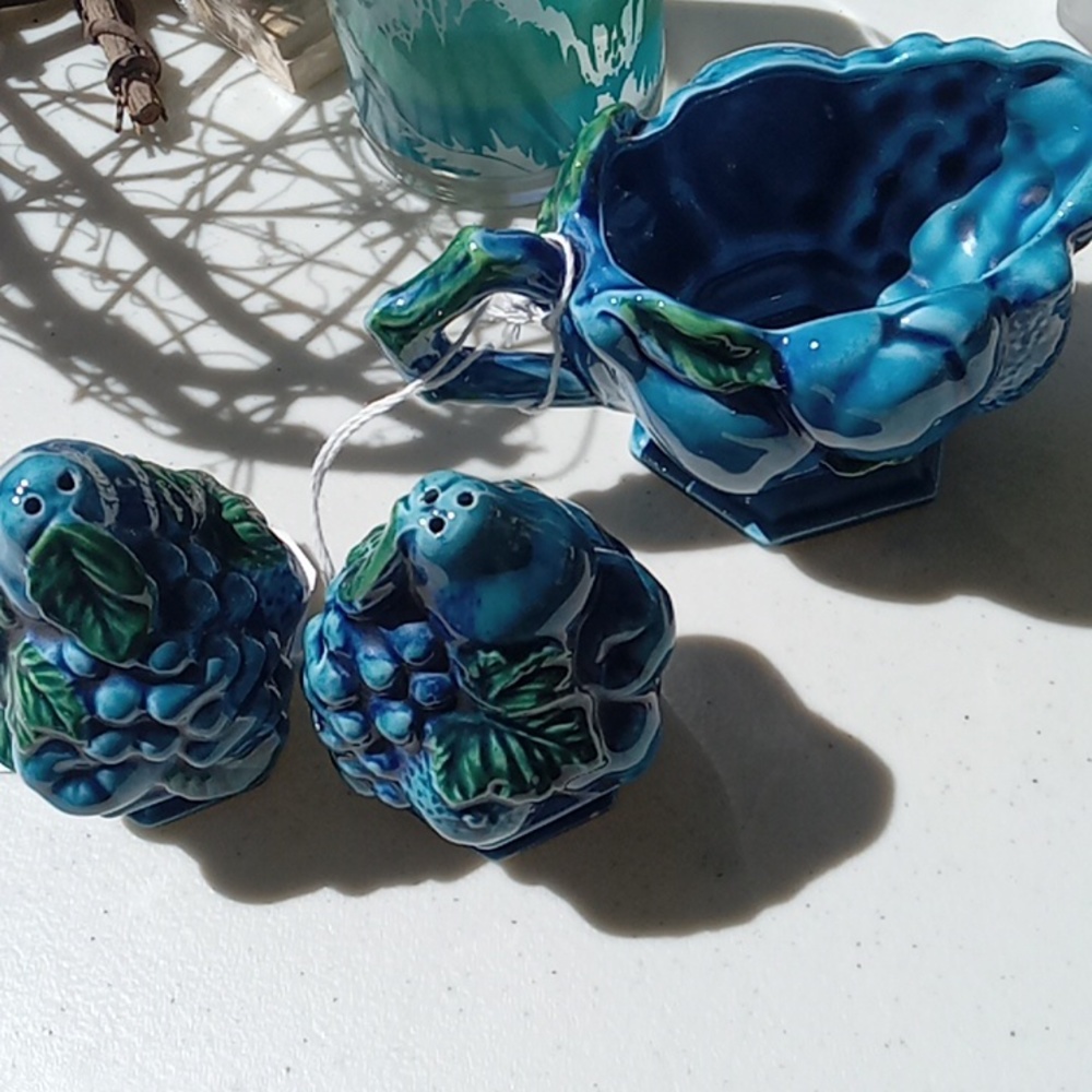 Inarco Japan Vintage 60s Salt + Pepper, Creamer Set
